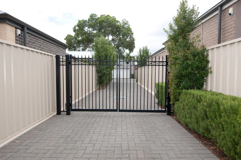 Completed Urban Earthworks fencing project 3