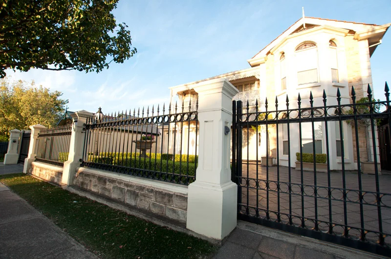 Completed Urban Earthworks fencing project 12